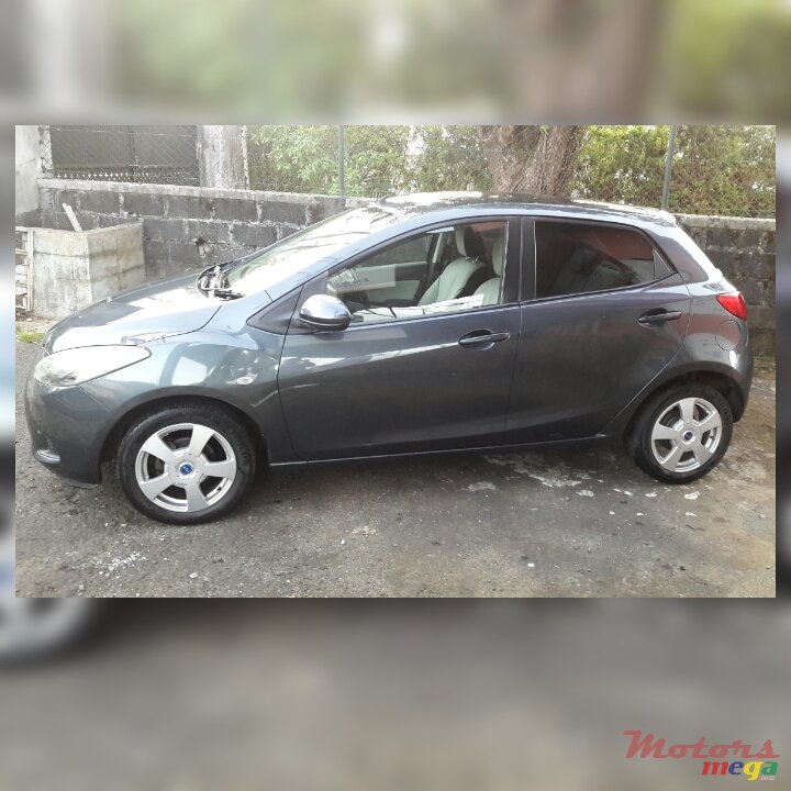 2008' Mazda Demio photo #2