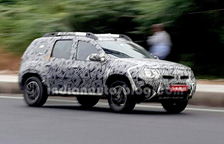 Renault Duster Facelift to be Showcased at Auto Expo 2016