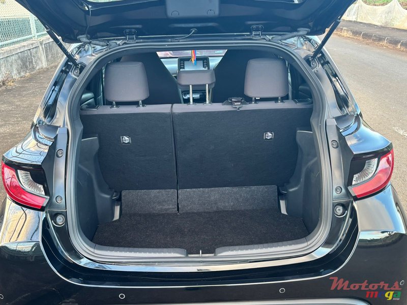 2020' Toyota Yaris photo #5