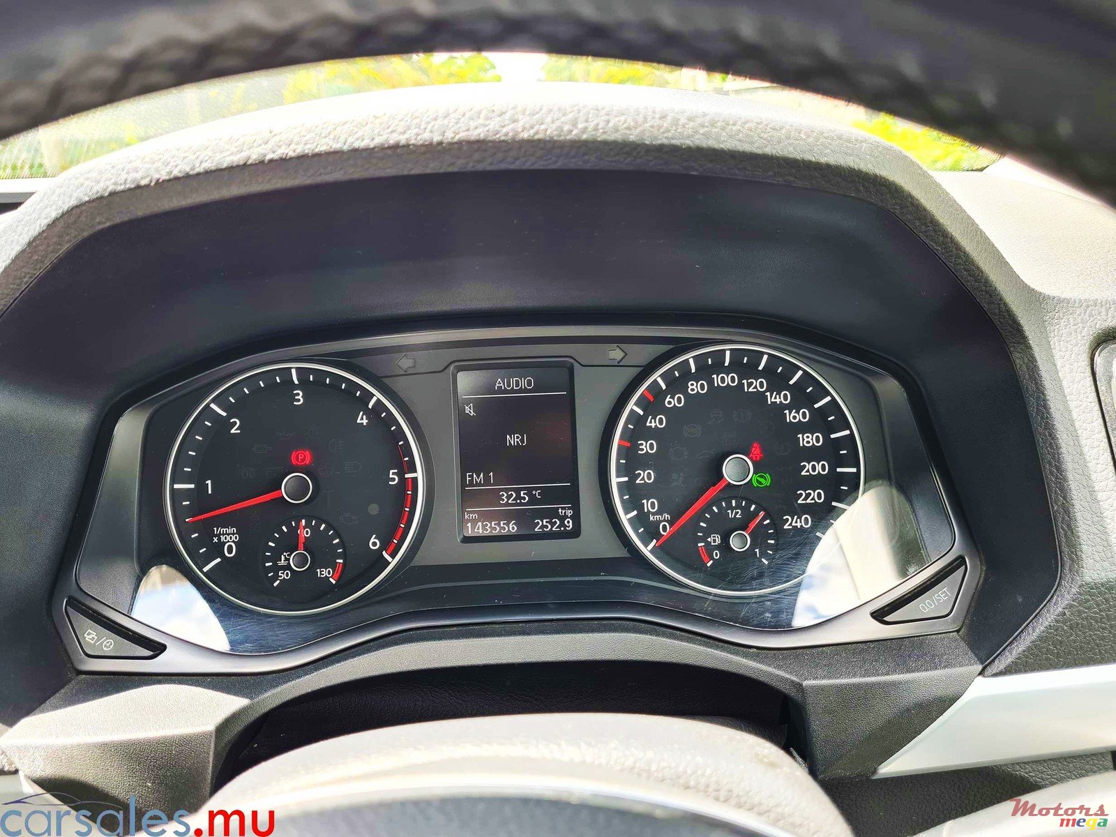 2018' Volkswagen Amarok 3.0 V6 TDI photo #7