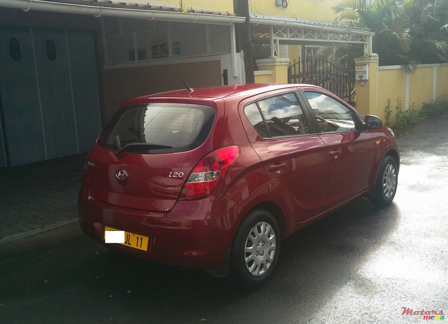 2011' Hyundai i20 photo #2