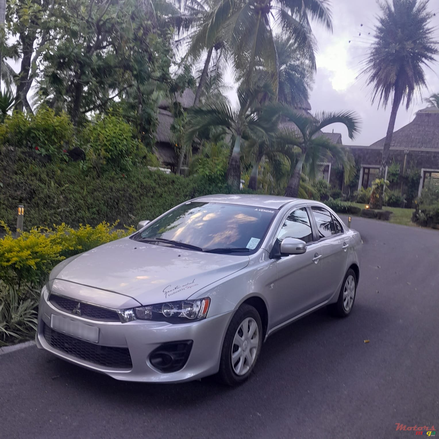 2017' Mitsubishi Lancer X photo #4