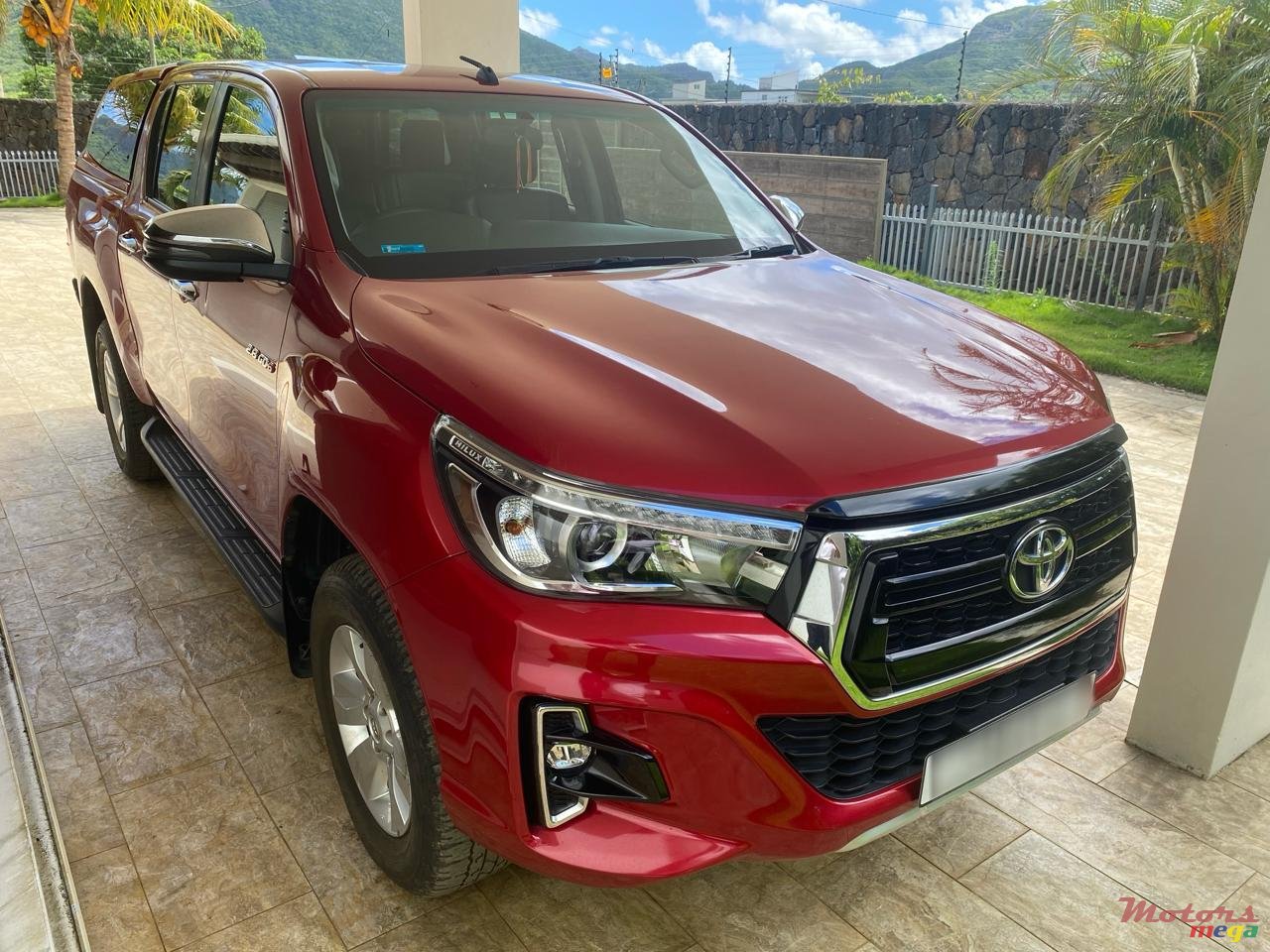 2019' Toyota Hilux Executive Automatic photo #4