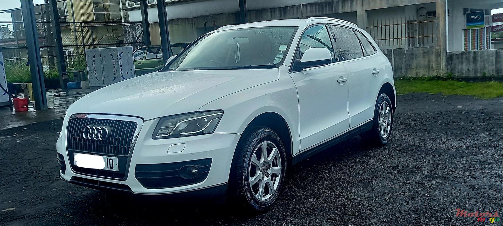 2010' Audi Q5 photo #3