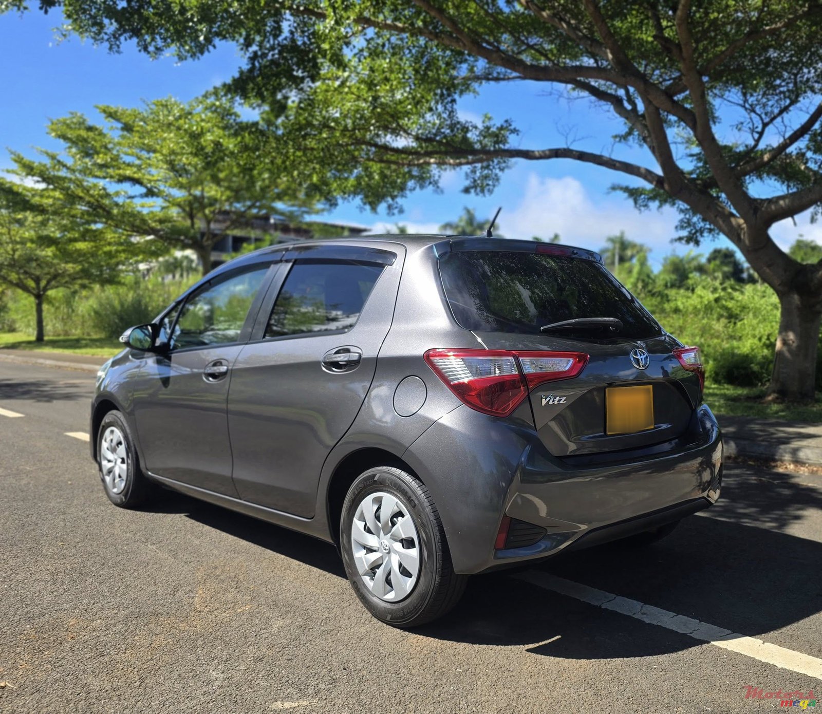 2019' Toyota Vitz photo #4