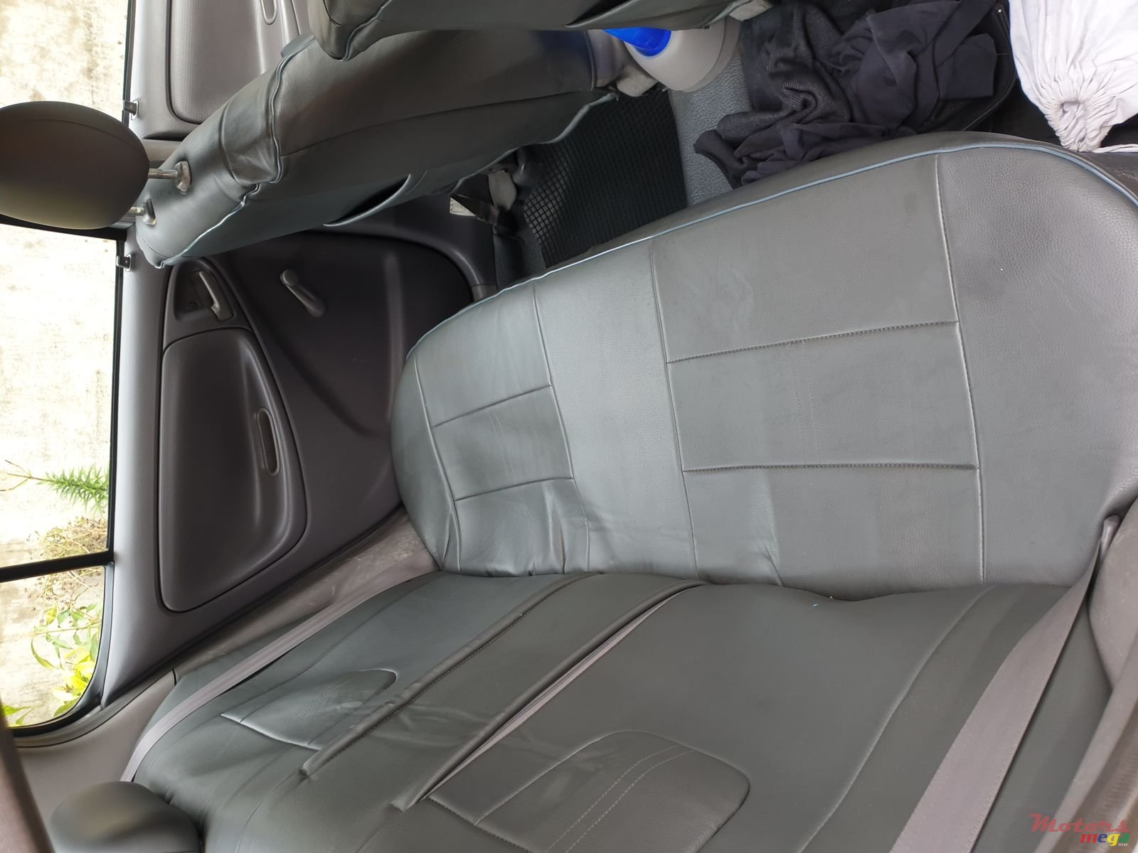 2002' Toyota photo #6