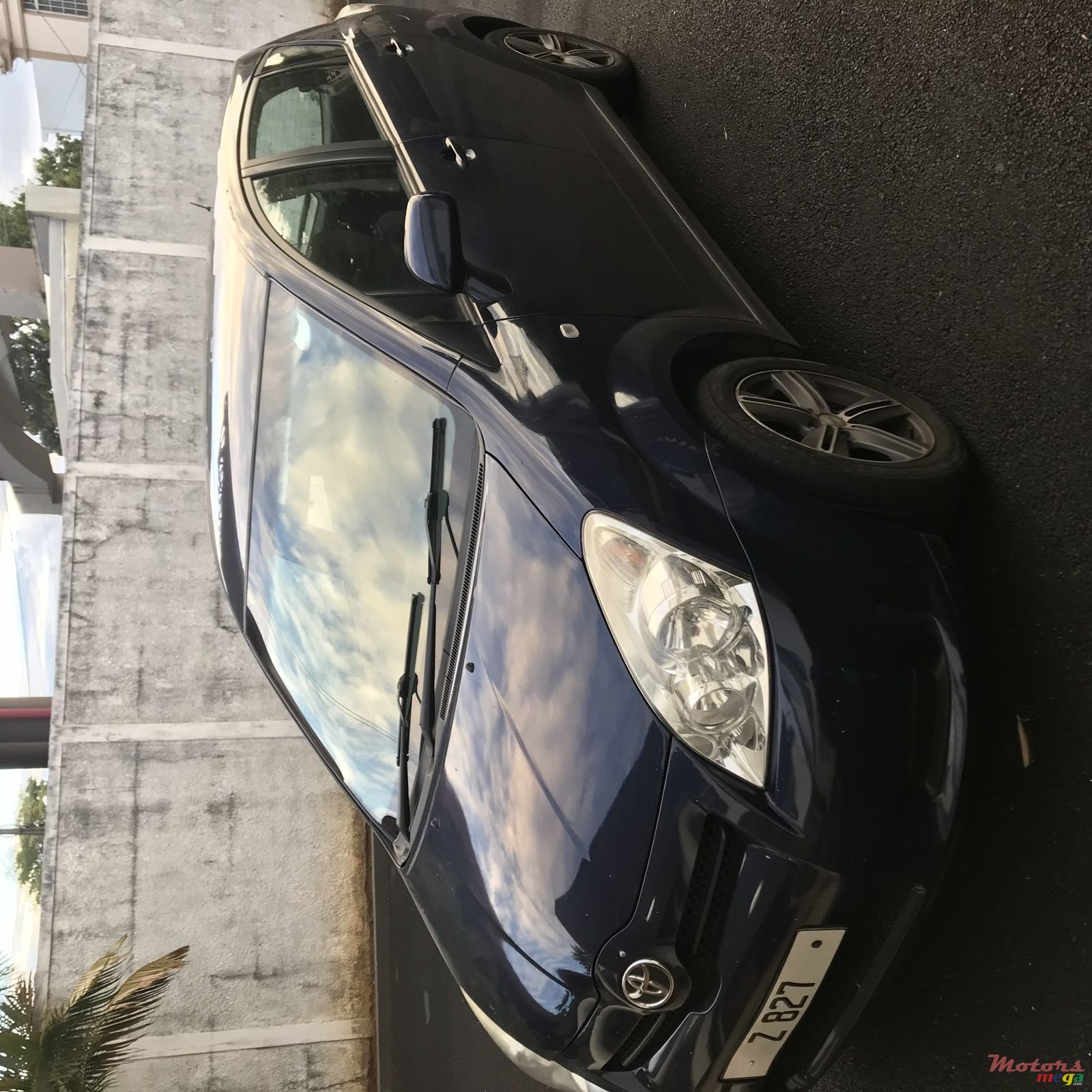 2009' Toyota Verso photo #4