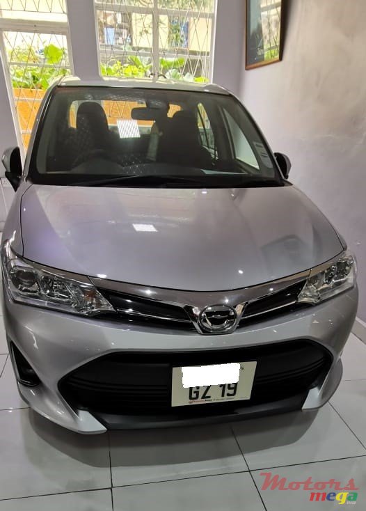 2019' Toyota Axio photo #1