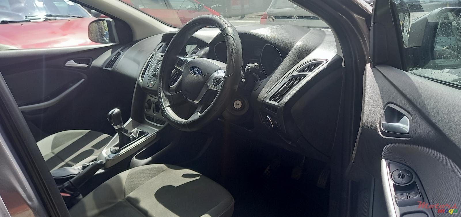 2013' Ford Focus Stationwagon photo #5