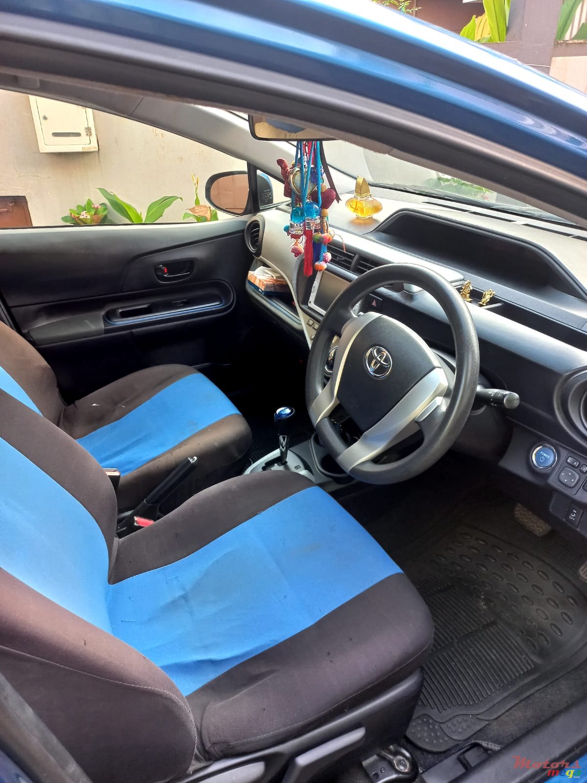 2014' Toyota Aqua photo #4