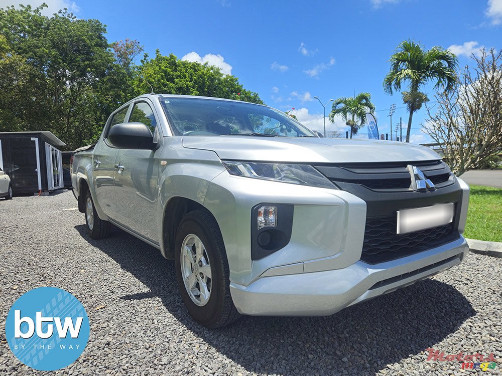 2021' Mitsubishi Triton 4X2 photo #1