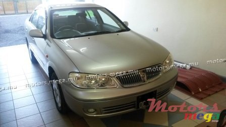 2009' Nissan Sunny photo #1