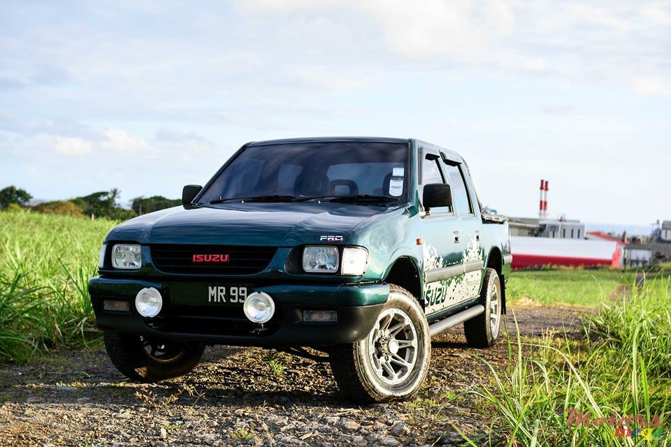 1999' Isuzu KB Series KB250 LE 4X2 photo #1