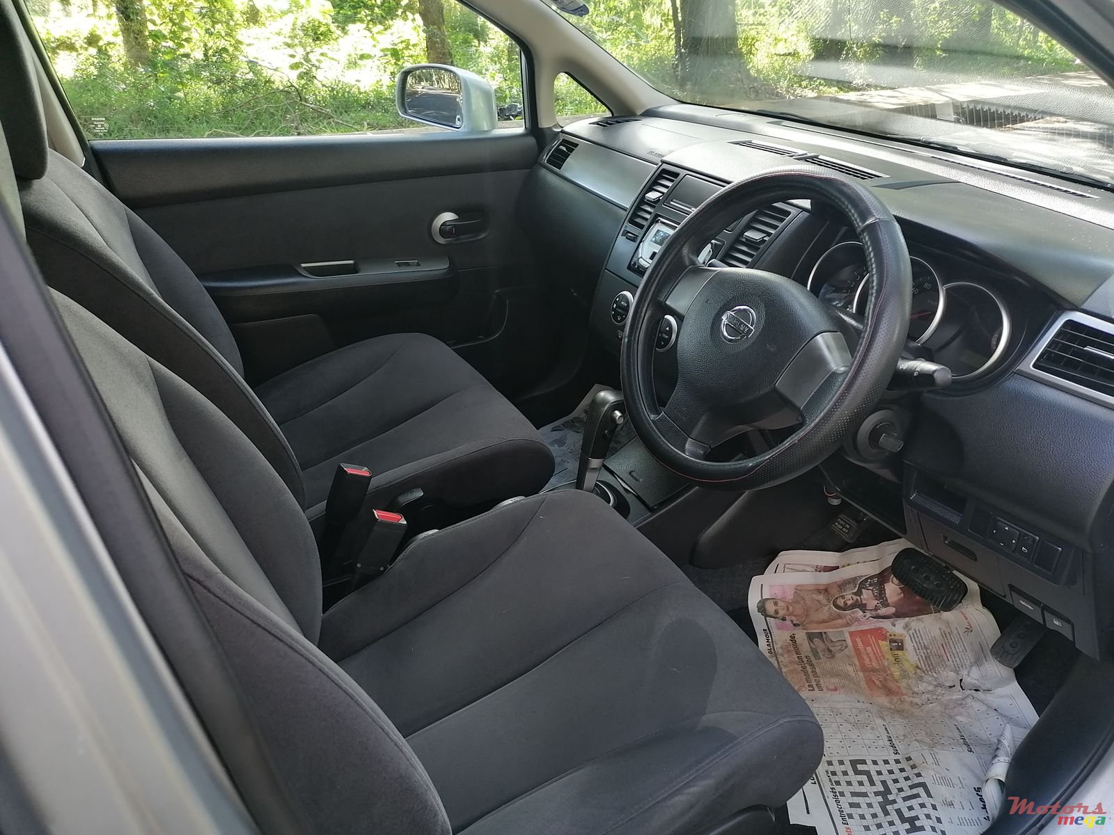 2005' Nissan Tiida photo #4