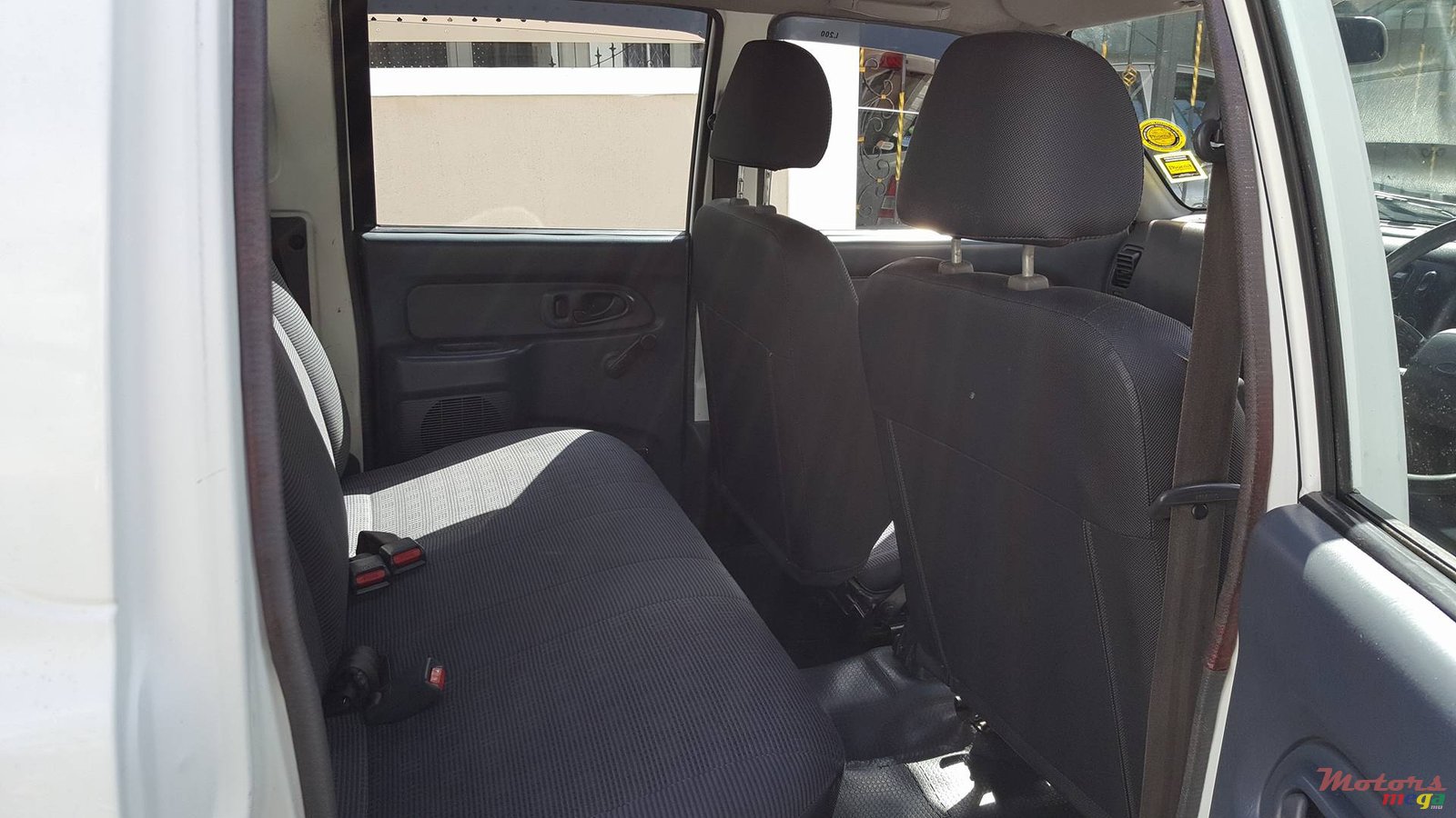 2004' Mitsubishi L 200 photo #5