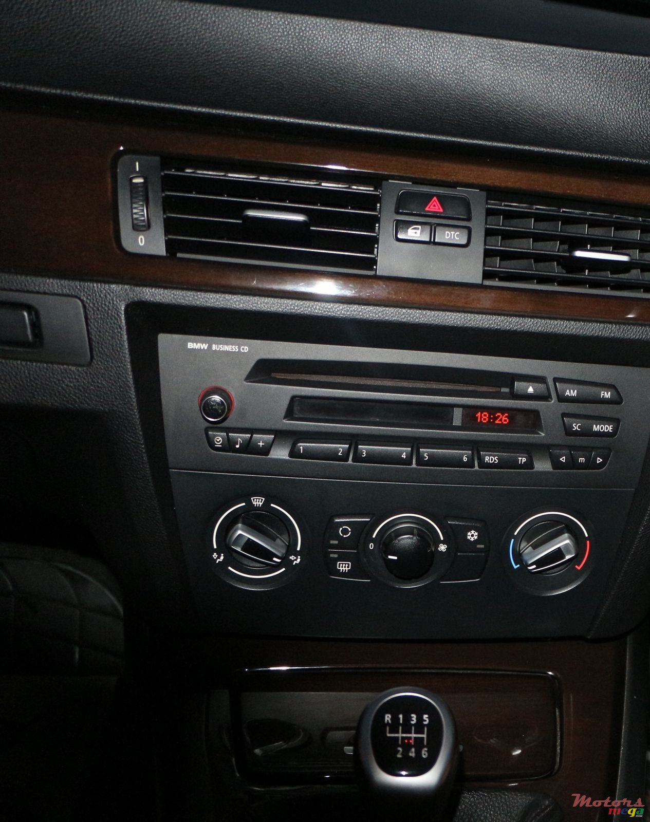 2010' BMW 316 sport photo #3