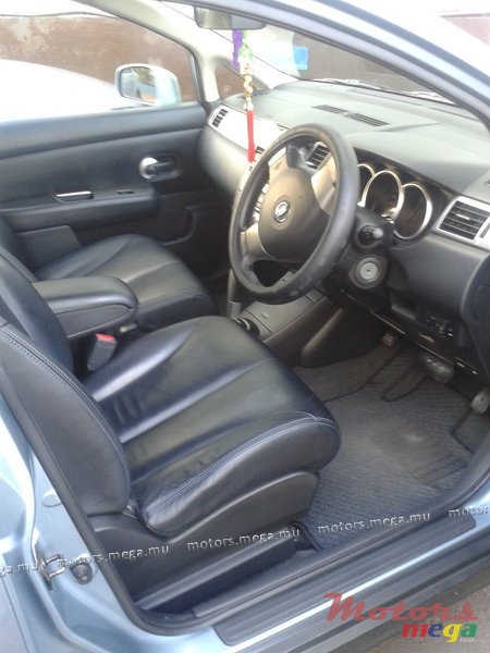 2005' Nissan Tiida photo #5