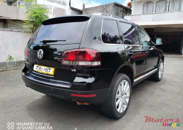 2010' Volkswagen Touareg Moteur V6 photo #3