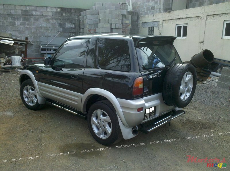 1996' Toyota RAV4 photo #2