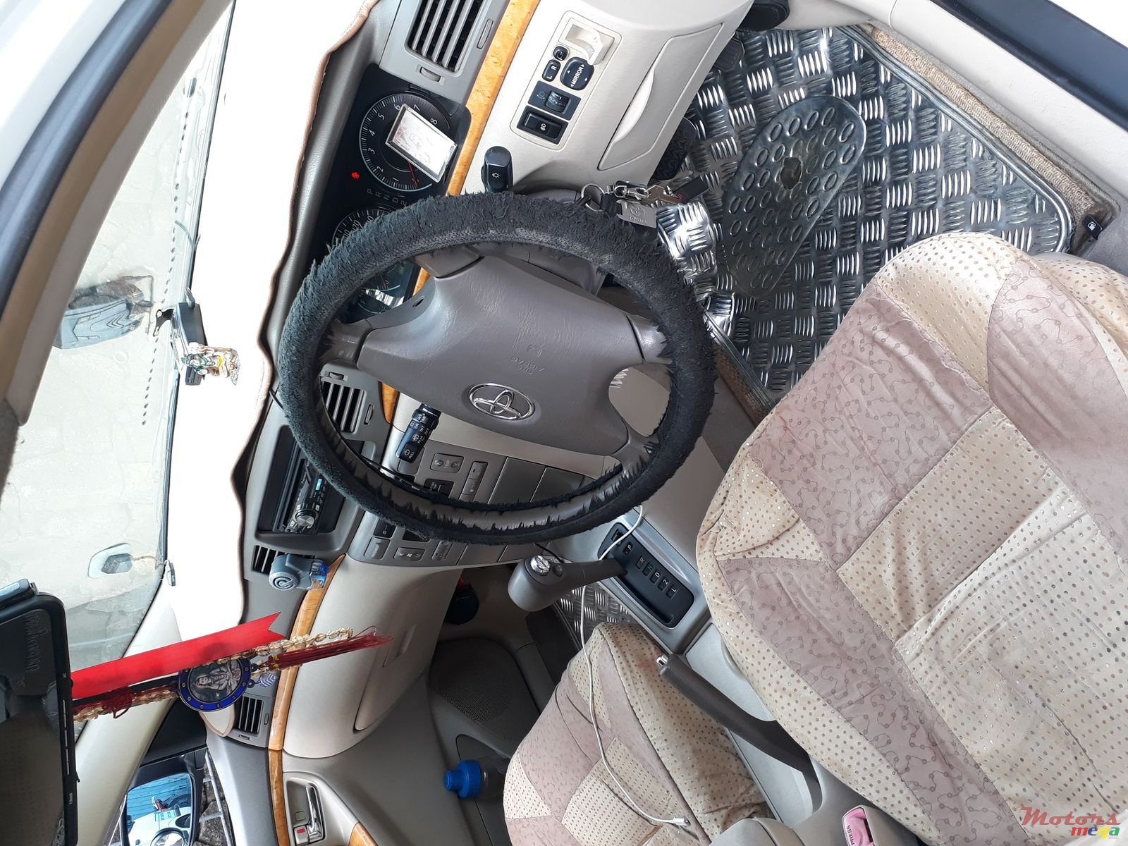 2006' Toyota F Fielder XG Edition photo #3