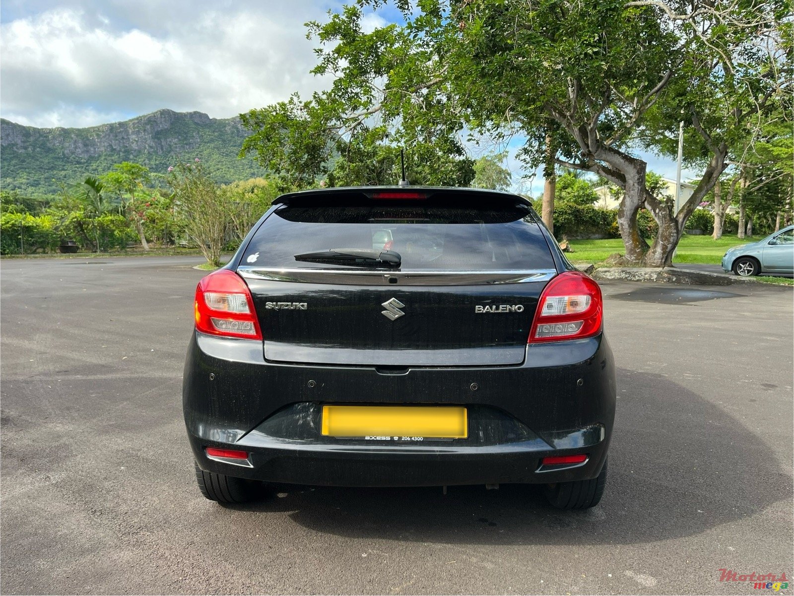 2017' Suzuki Baleno Glx photo #5