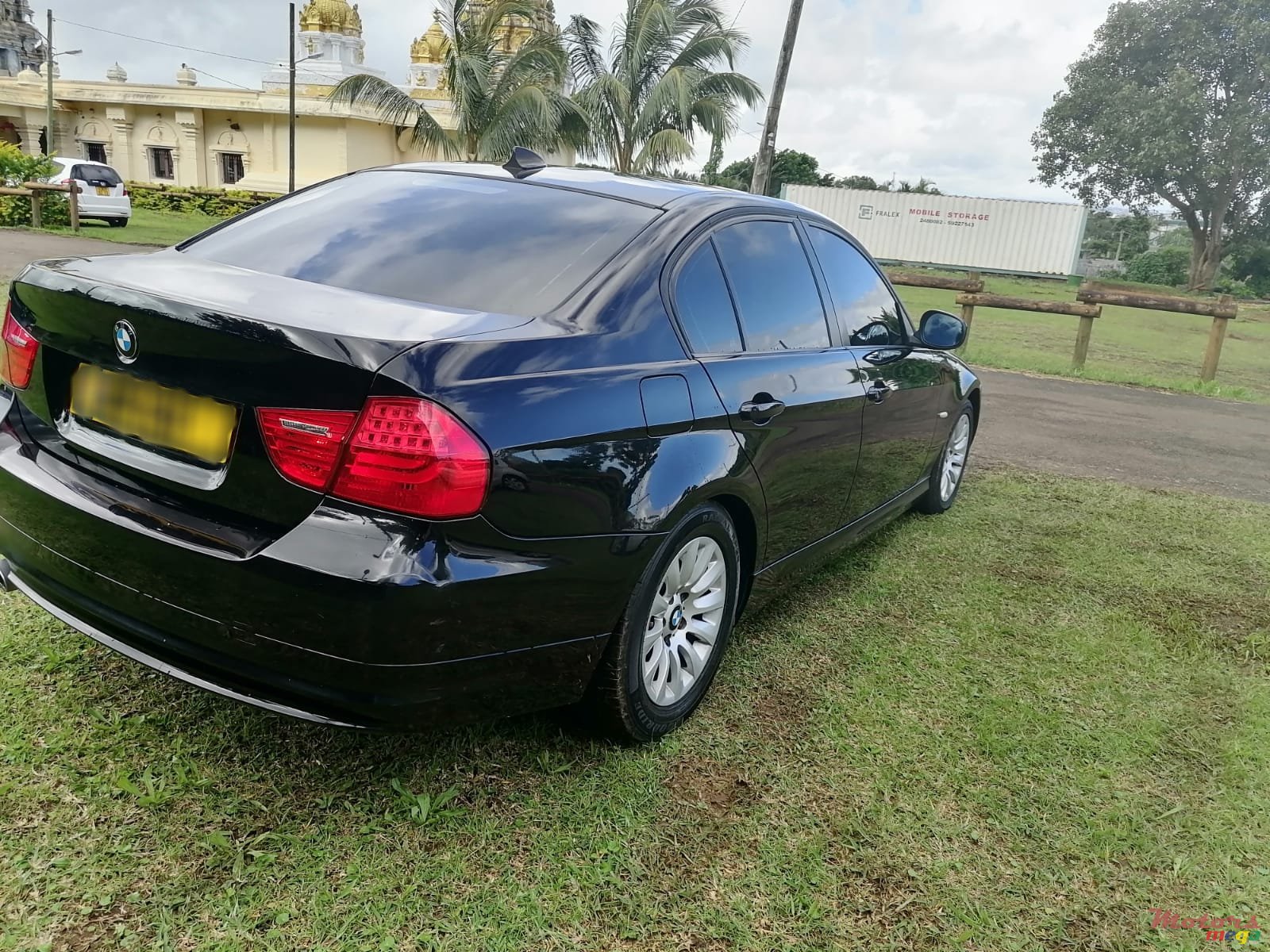 2008' BMW 3 Series photo #6