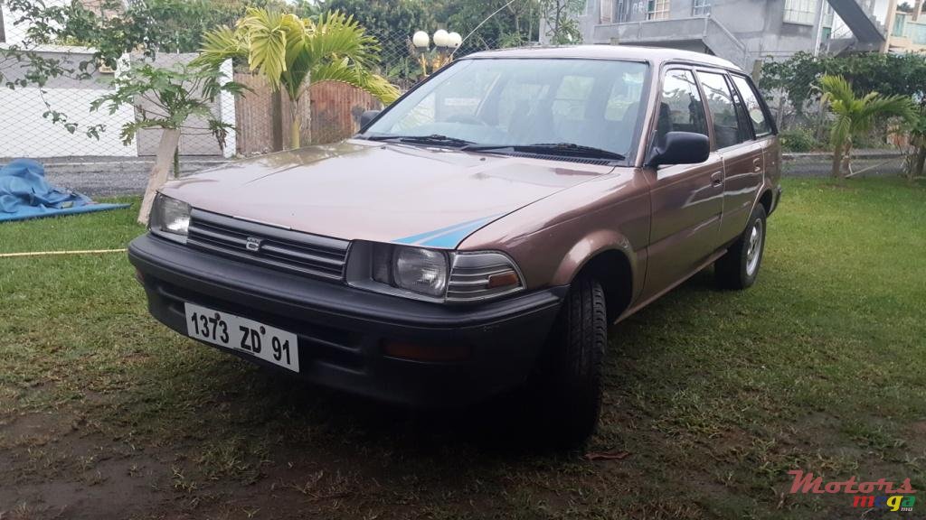 1991' Toyota Corolla photo #1