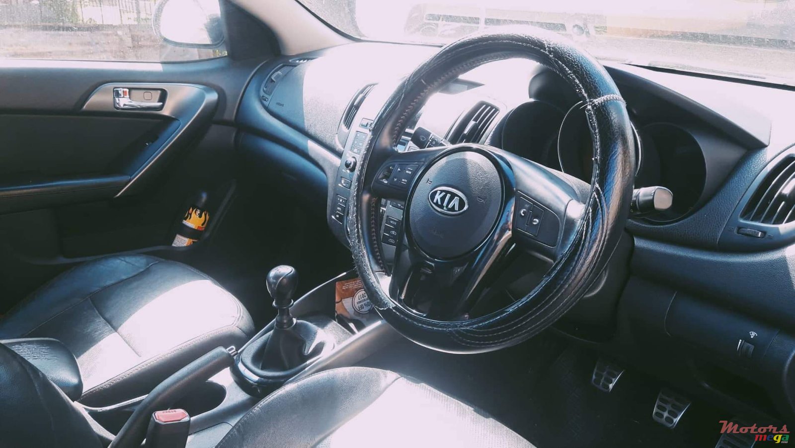 2012' Kia Cerato photo #3