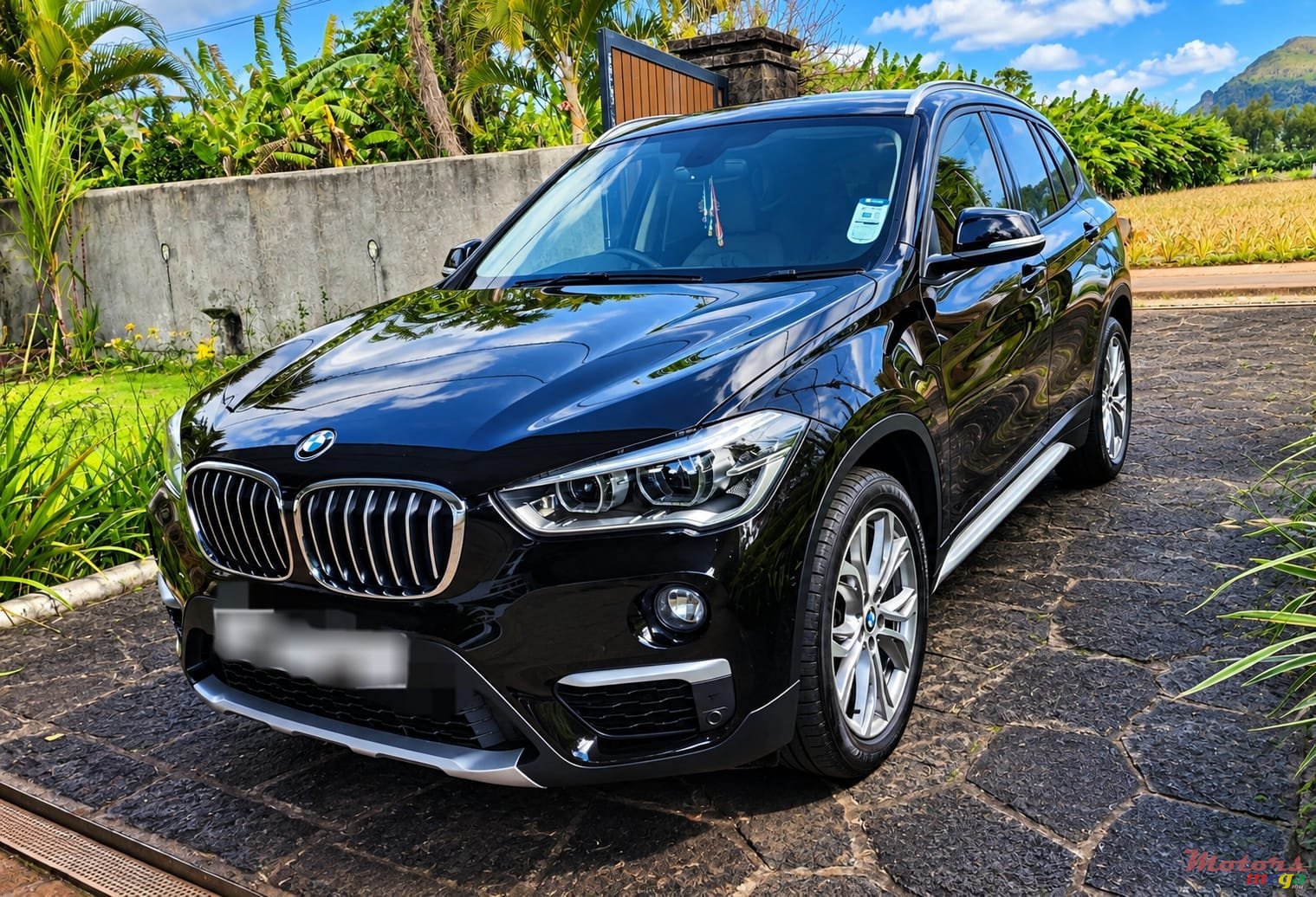2019' BMW X1 S-Drive photo #1