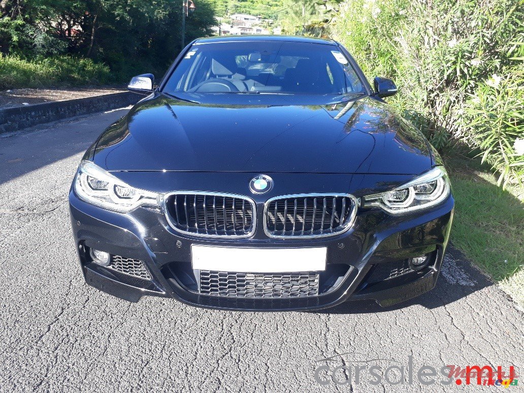 2016' BMW 318 M Sport Line photo #2