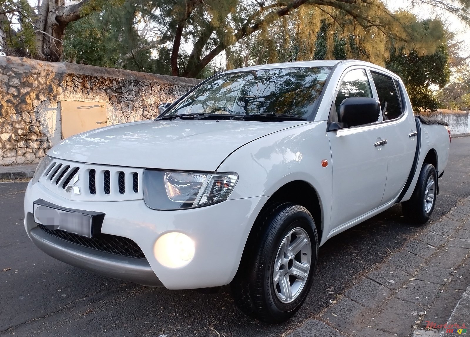 2008' Mitsubishi Expo photo #1