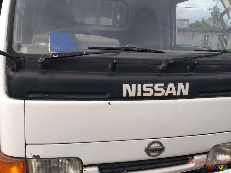 1996' Nissan photo #1