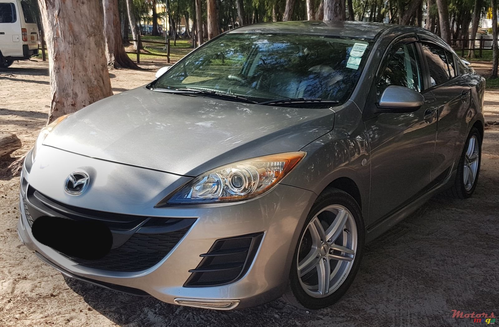 2010' Mazda 3 Axela photo #5