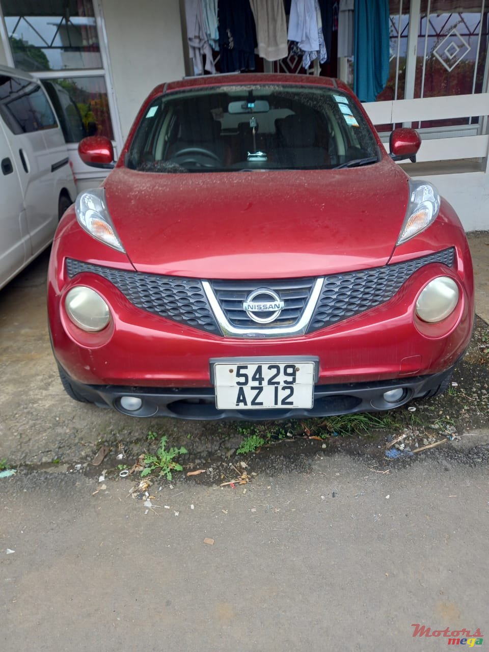 2012' Nissan Juke photo #2