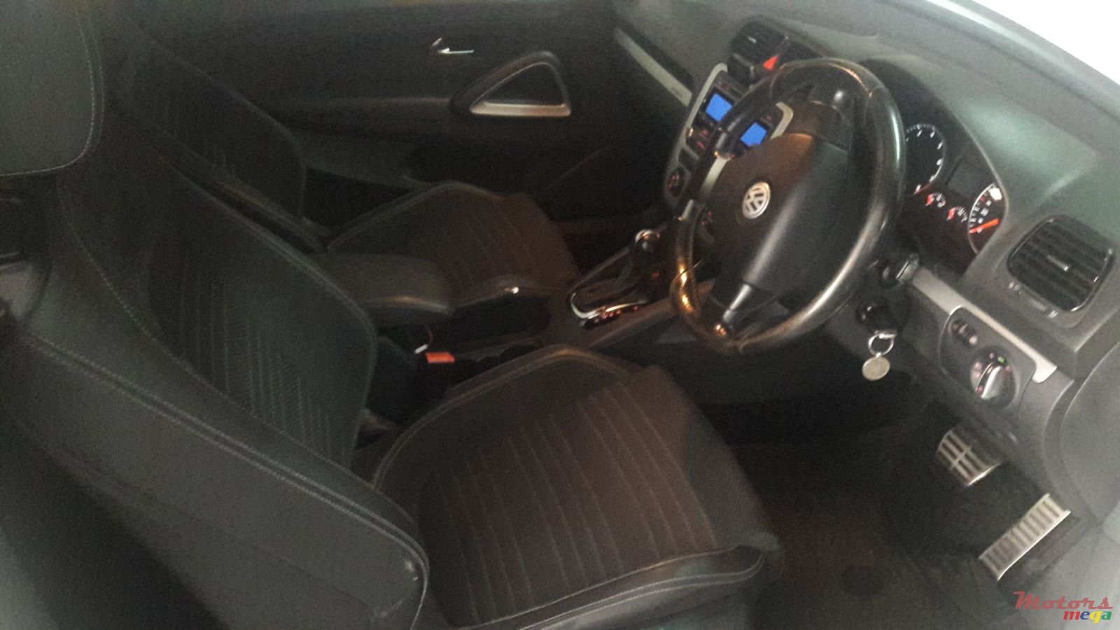 2009' Volkswagen Scirocco 1.4 TSI photo #4