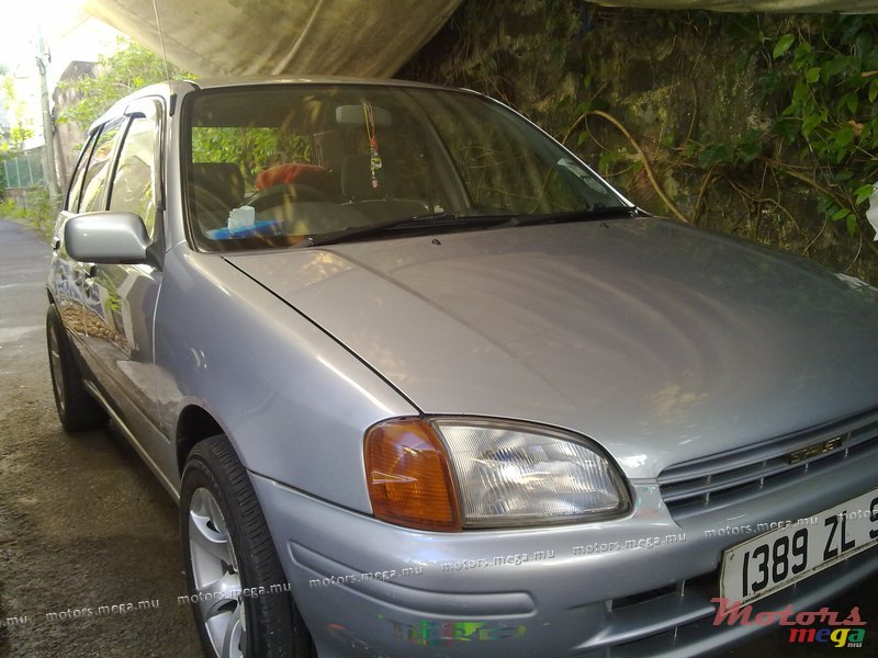 1997' Toyota Starlet photo #1
