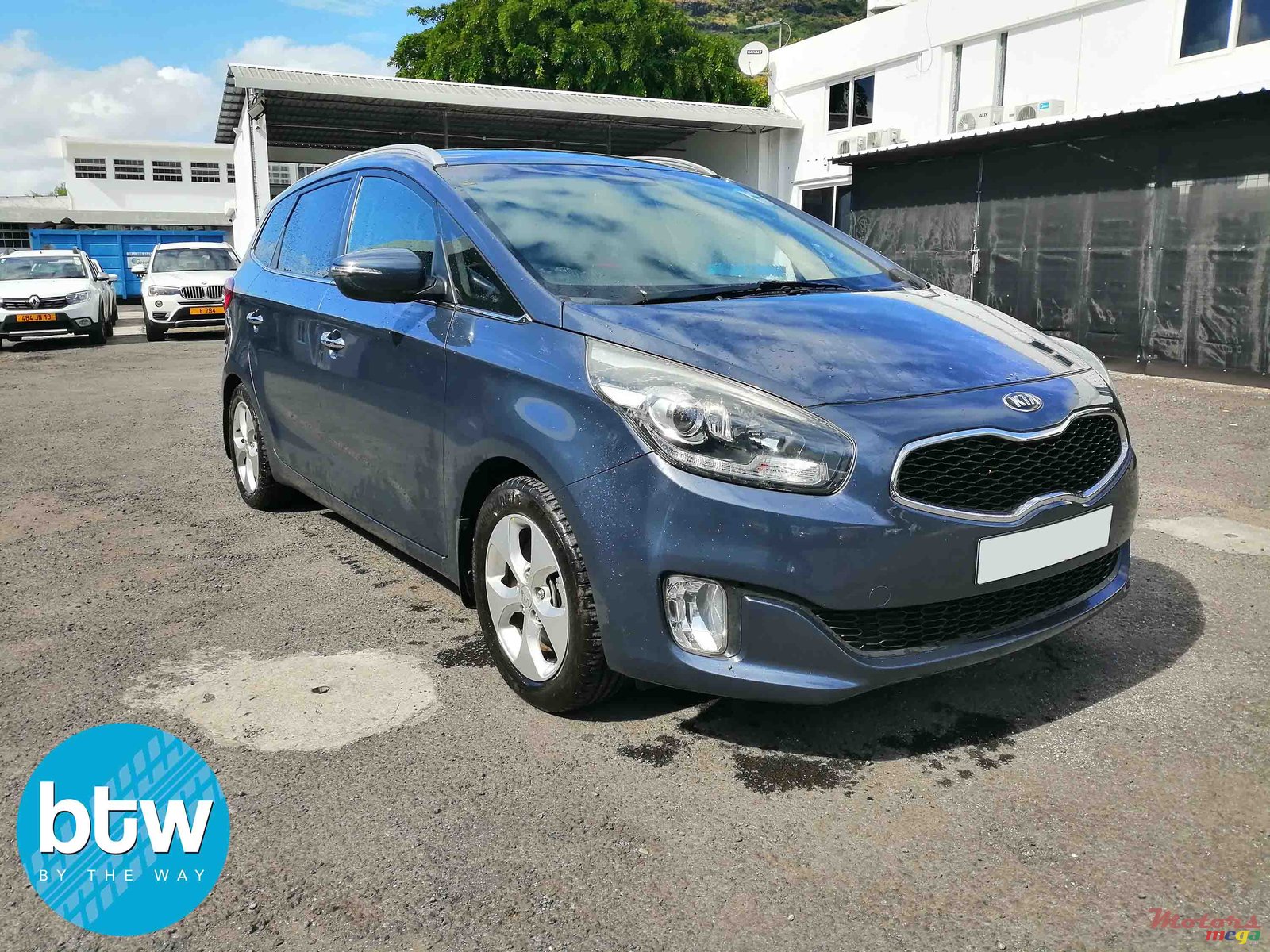 2014' Kia Carens 7 seaters photo #1
