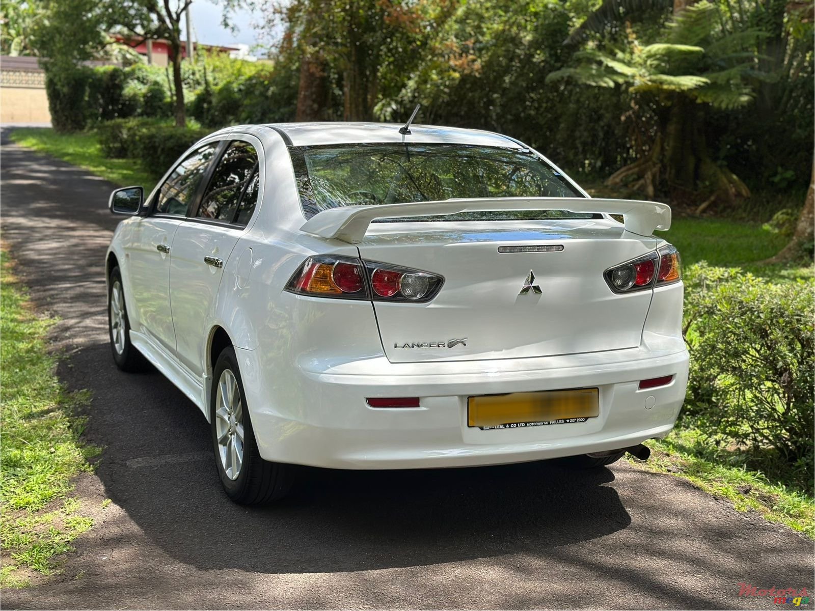 2015' Mitsubishi Lancer Ex photo #3