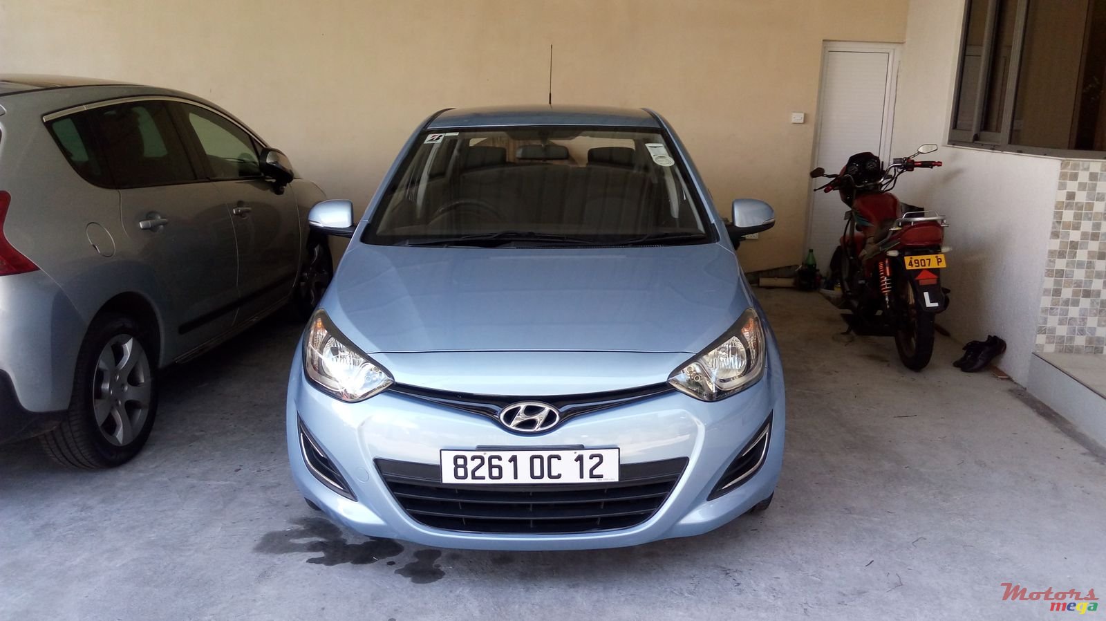 2012' Hyundai i20 2 version photo #1