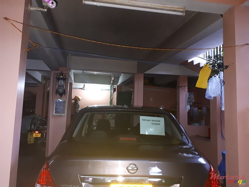 2008' Nissan Tiida photo #2