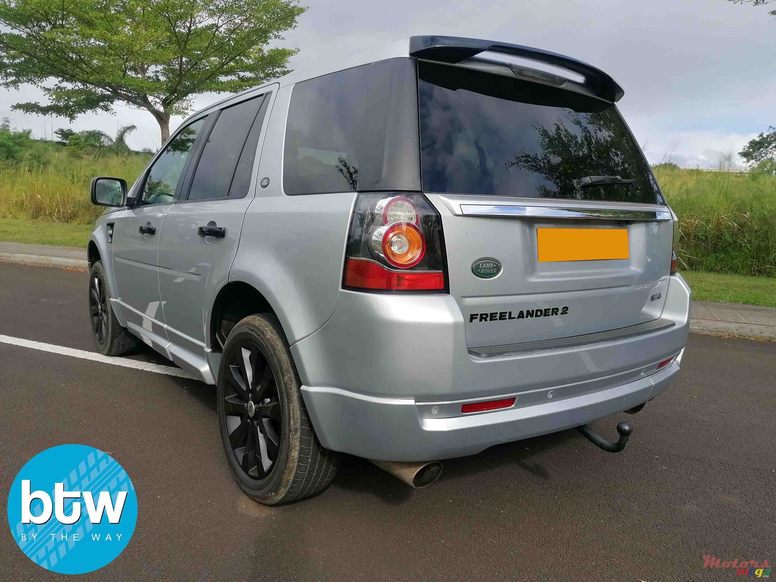 2013' Land Rover Freelander photo #3