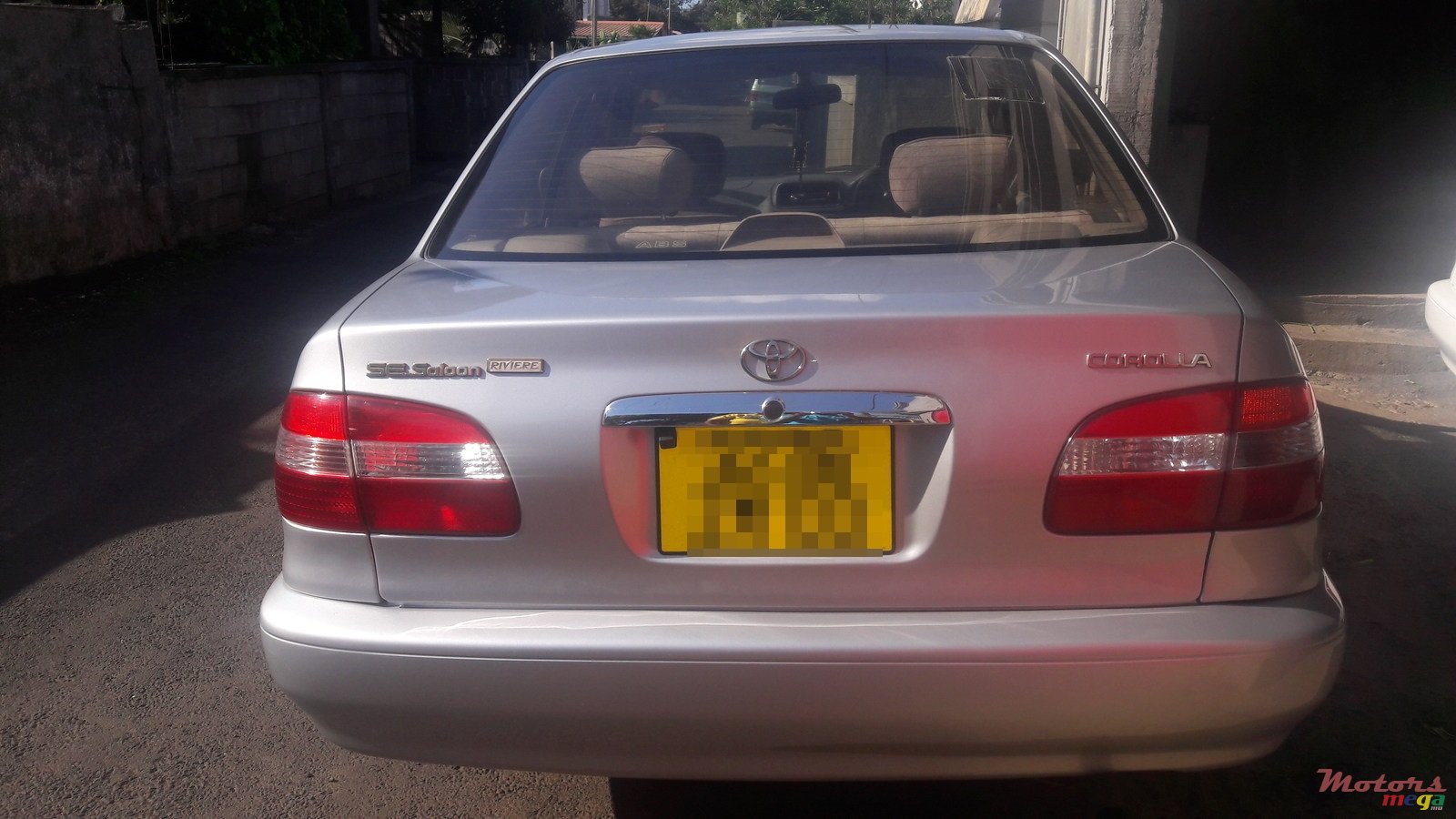 2000' Toyota Corolla photo #2