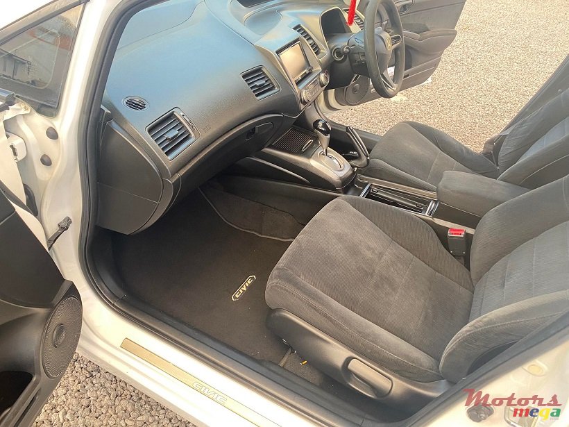 2011' Honda Civic FD4 Auto 1.6L photo #4