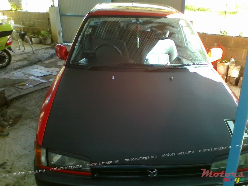 1992' Mazda 323 photo #2