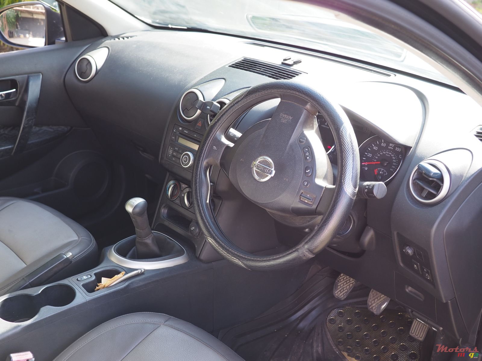 2011' Nissan Qashqai 1.6 photo #3