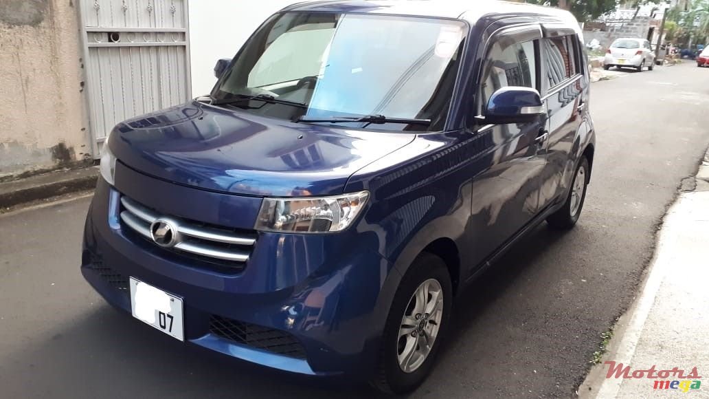 2007' Toyota Scion Bb photo #1