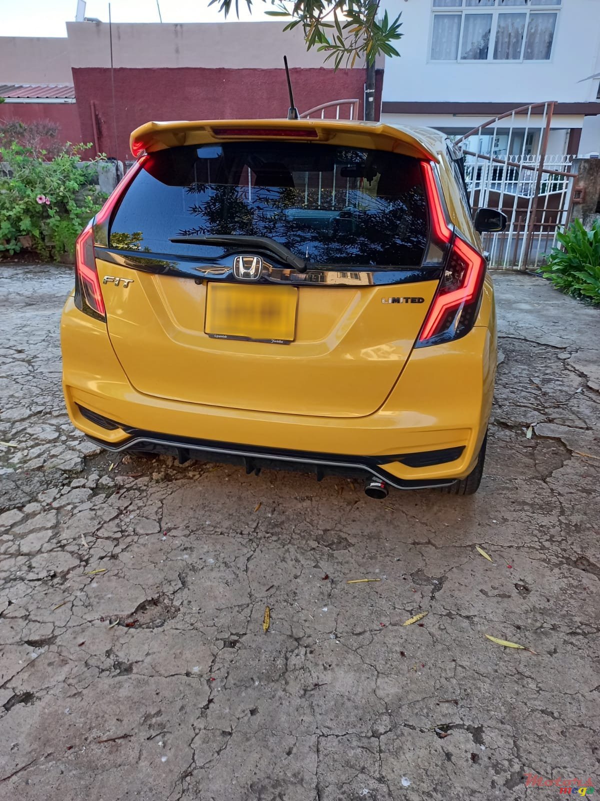 2018' Honda Fit photo #2