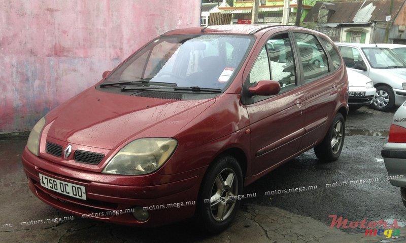 2000' Renault Megane Scenic photo #2