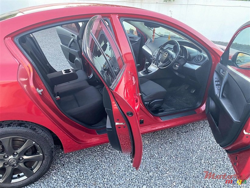 2011' Mazda 3 Manual 1.6L JAPAN photo #4