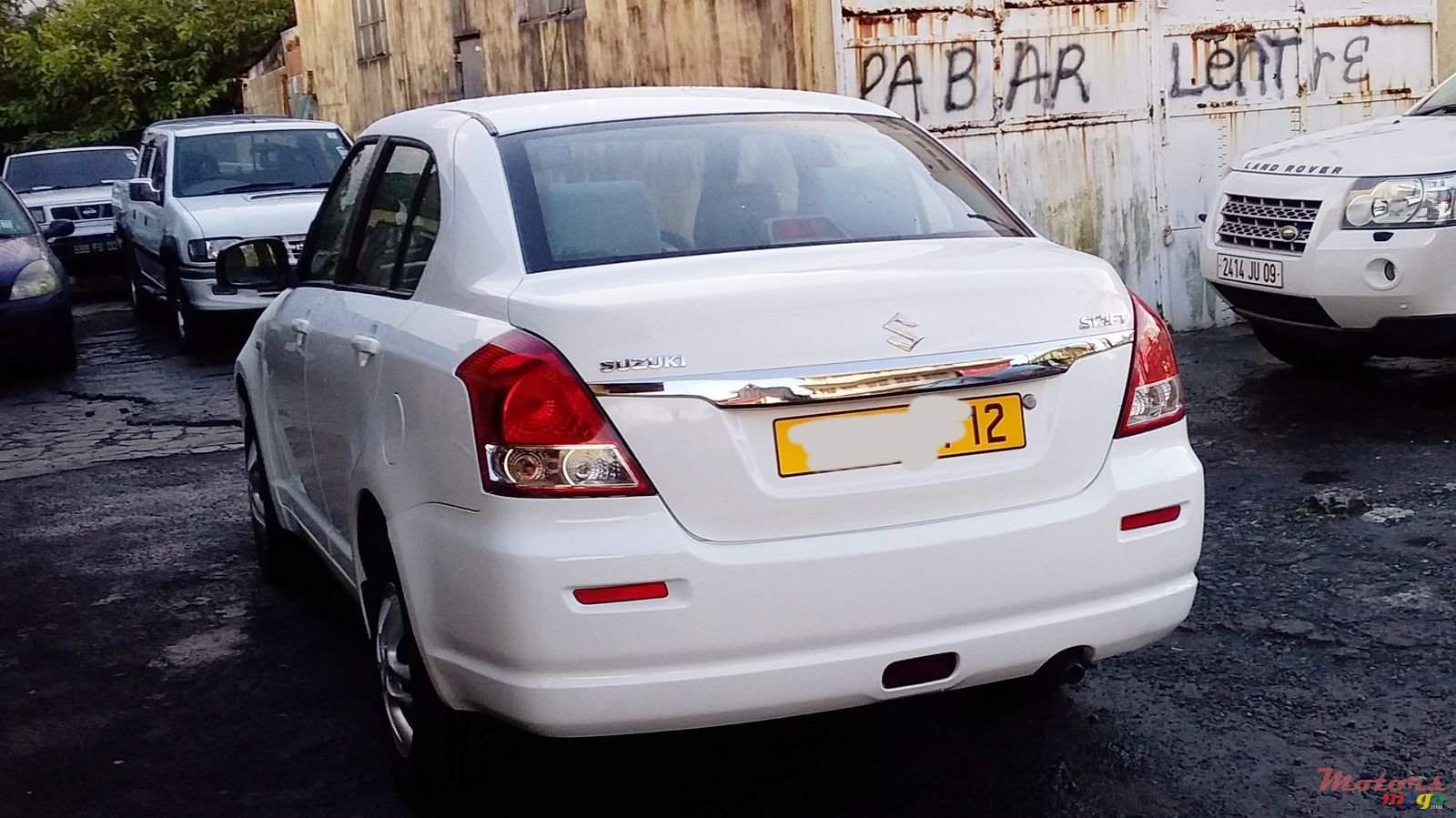 2012' Suzuki Swift Dsire photo #4